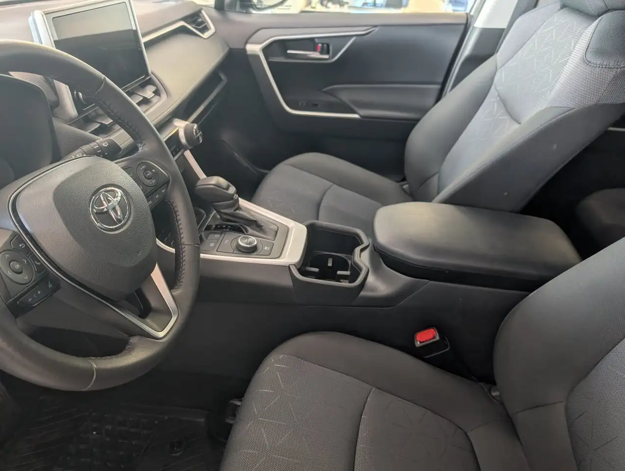 Toyota RAV 4 photo Toyota RAV 4