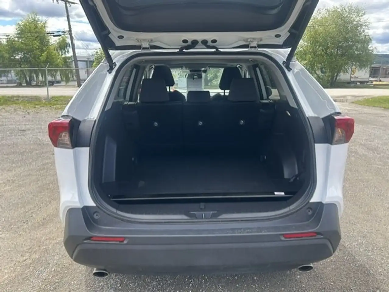 Toyota RAV 4 photo Toyota RAV 4