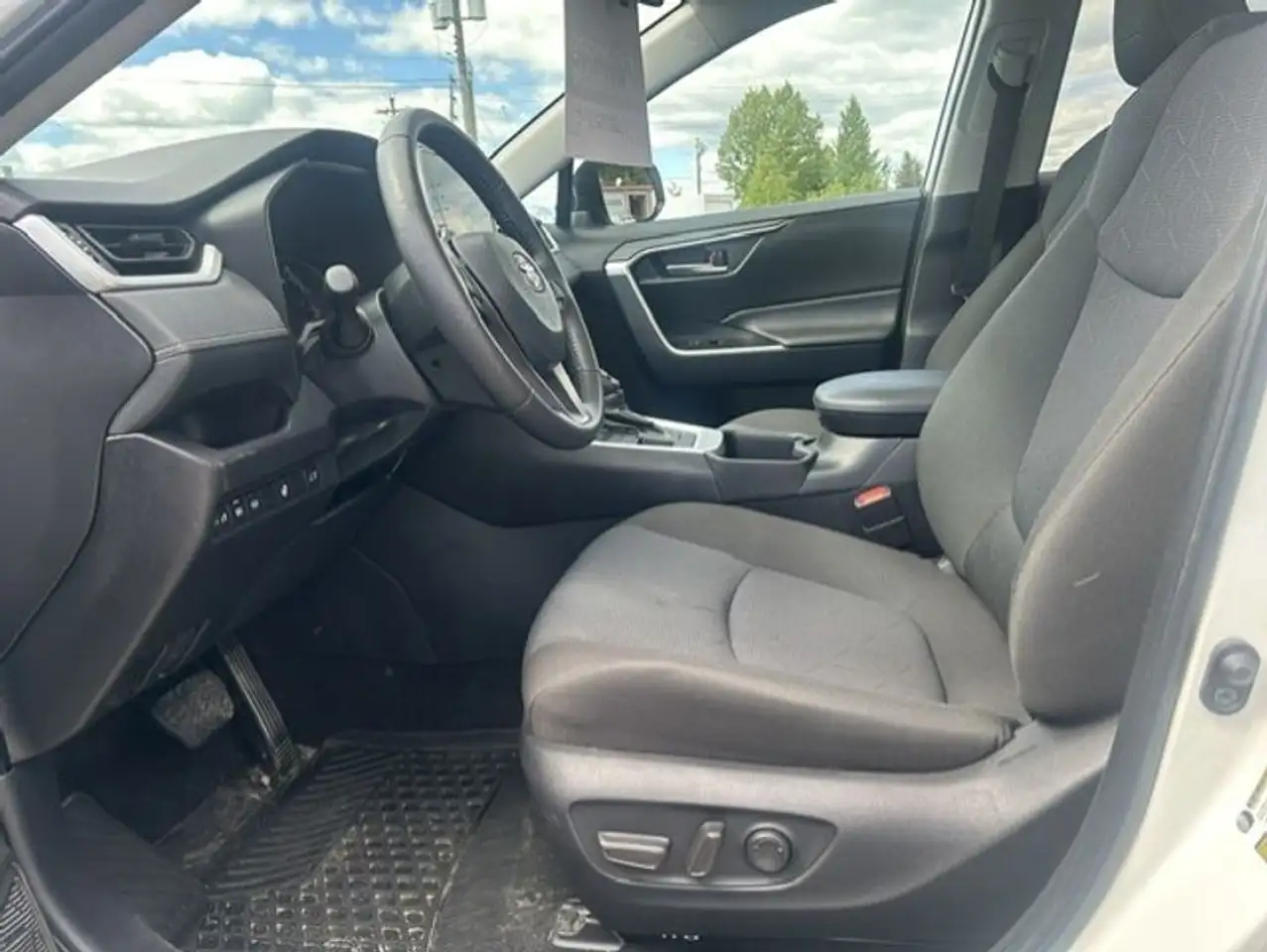 Toyota RAV 4 photo Toyota RAV 4