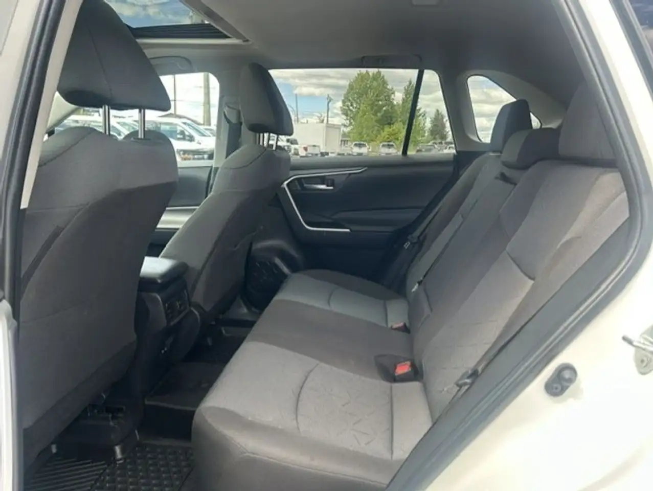 Toyota RAV 4 photo Toyota RAV 4