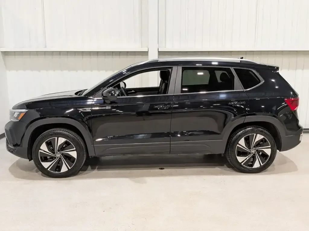 Volkswagen Taos снимка Volkswagen Taos