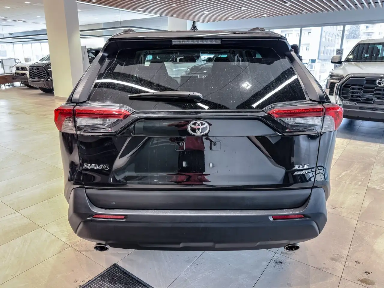 Toyota RAV 4 снимка Toyota RAV 4