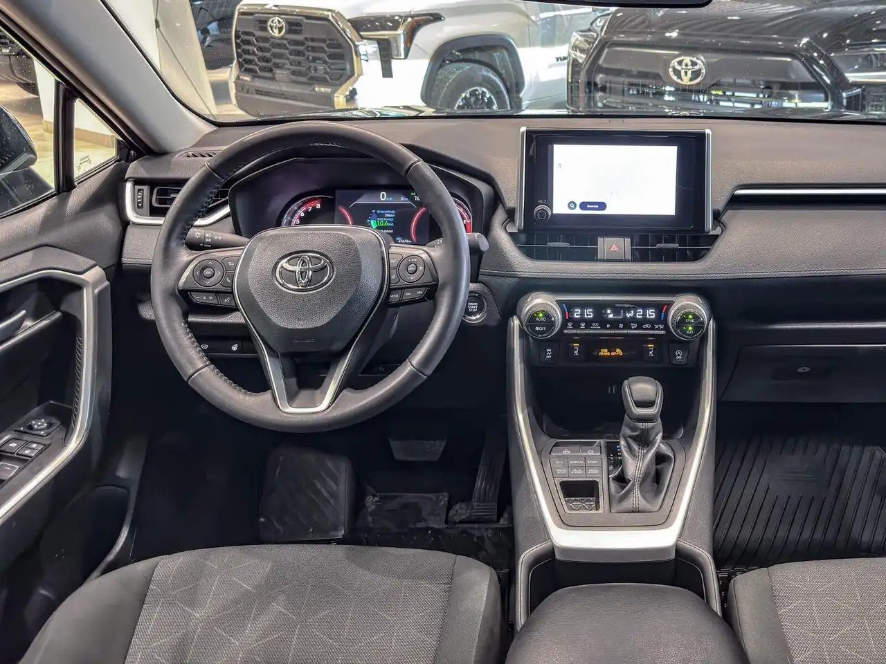 Toyota RAV 4 снимка Toyota RAV 4