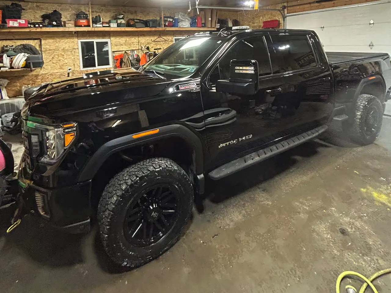 GMC Sierra 2500HD снимка GMC Sierra 2500HD