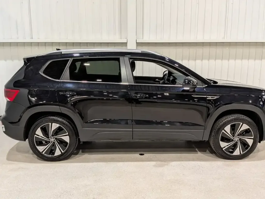 Volkswagen Taos снимка Volkswagen Taos
