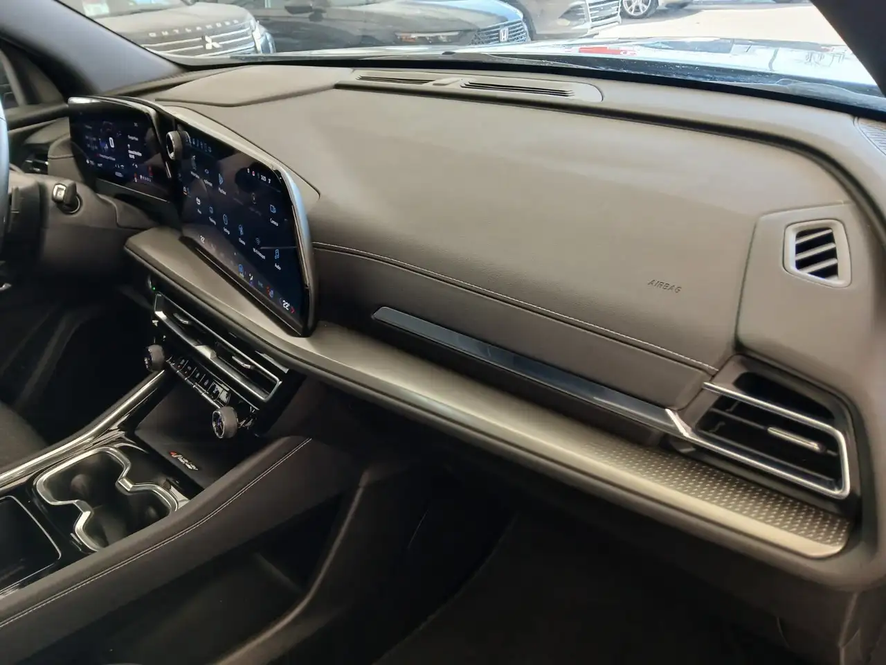 Chevrolet Traverse снимка Chevrolet Traverse