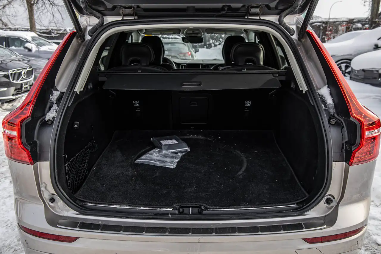 Volvo XC60 снимка Volvo XC60