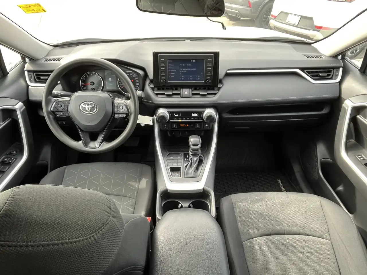 Toyota RAV 4 снимка Toyota RAV 4