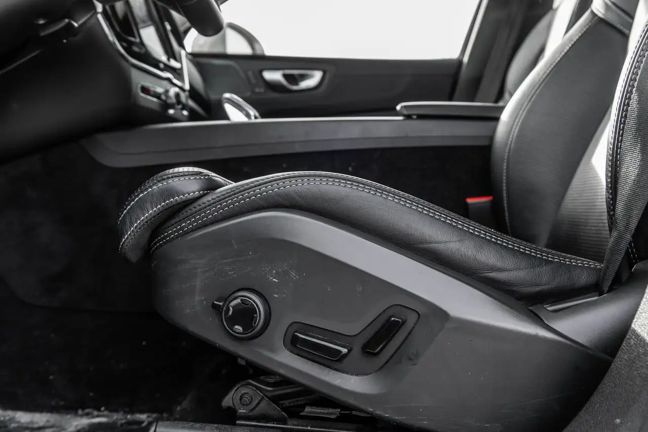 Volvo XC60 снимка Volvo XC60