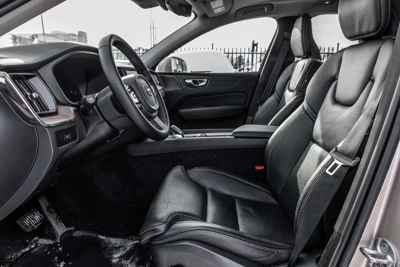 Volvo XC60 снимка Volvo XC60
