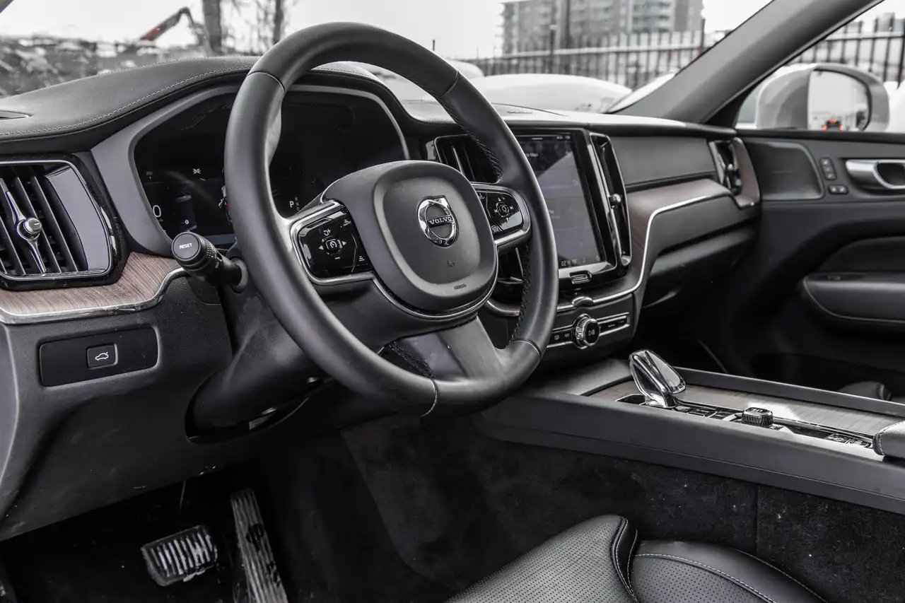 Volvo XC60 снимка Volvo XC60