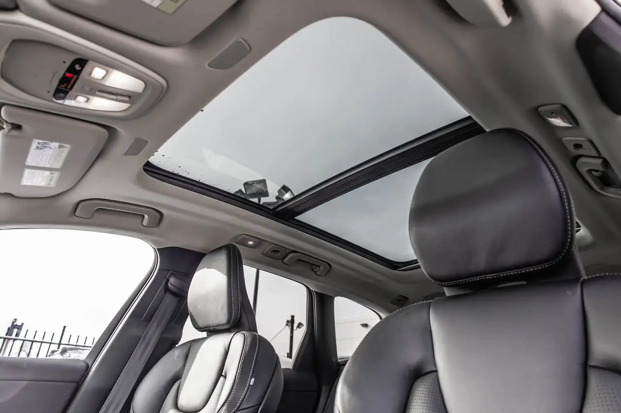 Volvo XC60 снимка Volvo XC60