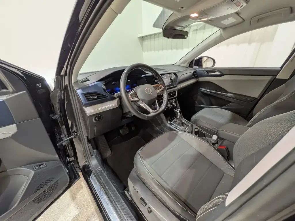 Volkswagen Taos снимка Volkswagen Taos