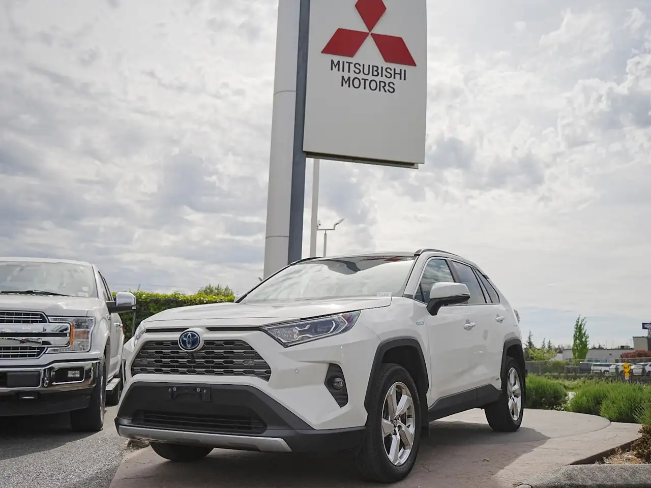 Toyota RAV 4 снимка Toyota RAV 4