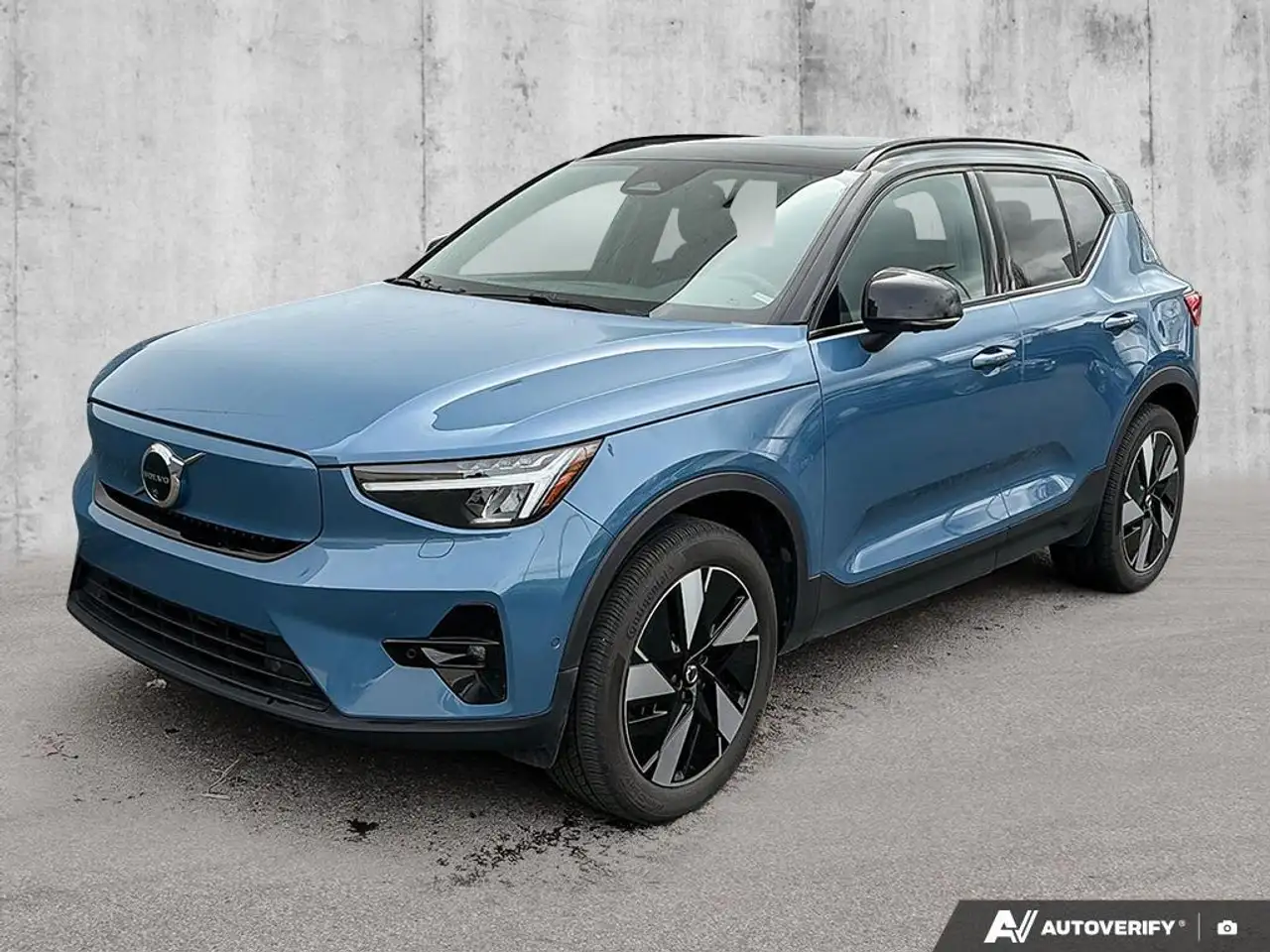 Volvo XC40 снимка Volvo XC40