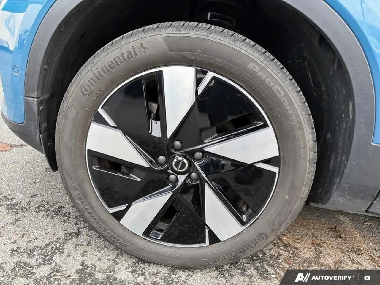 Volvo XC40 снимка Volvo XC40