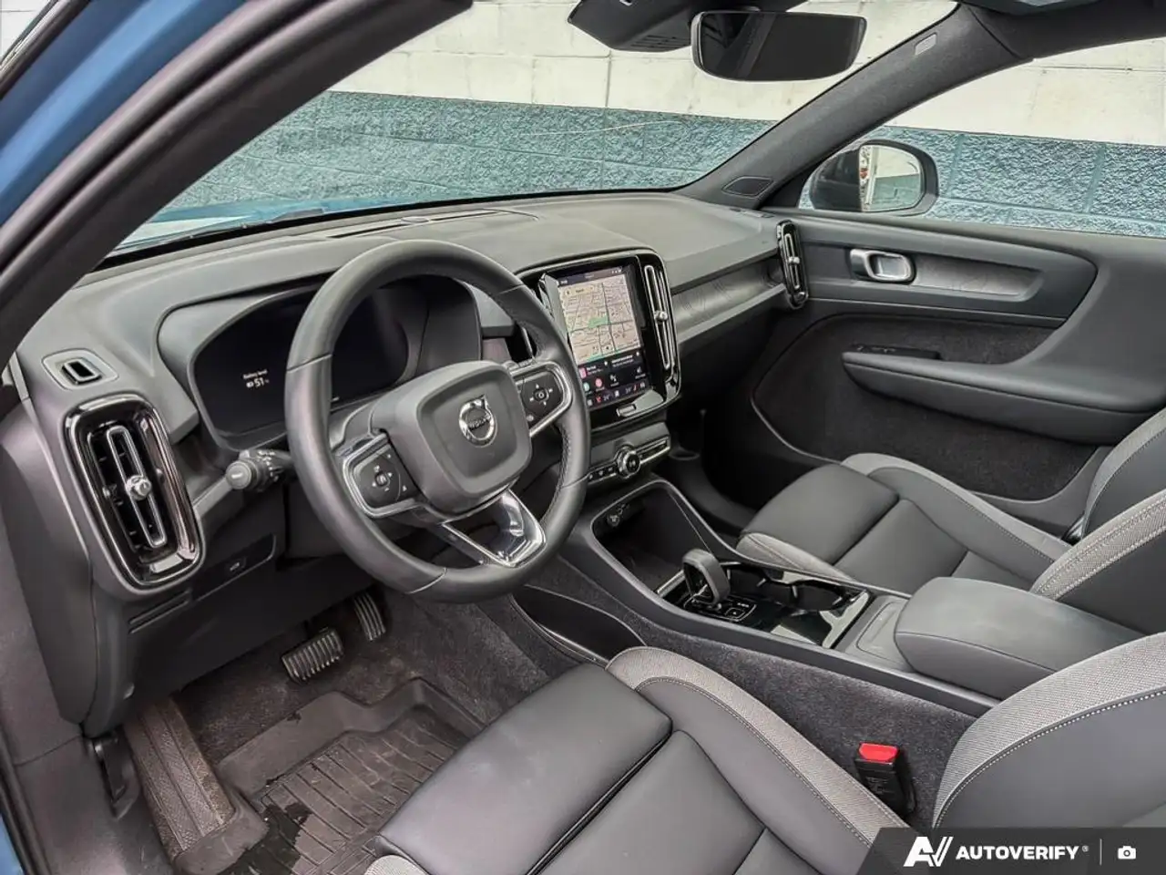 Volvo XC40 снимка Volvo XC40