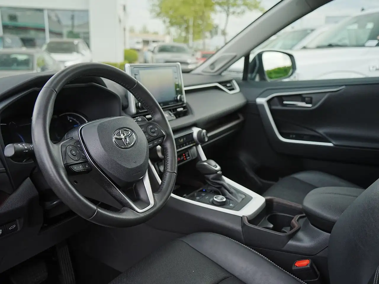 Toyota RAV 4 снимка Toyota RAV 4