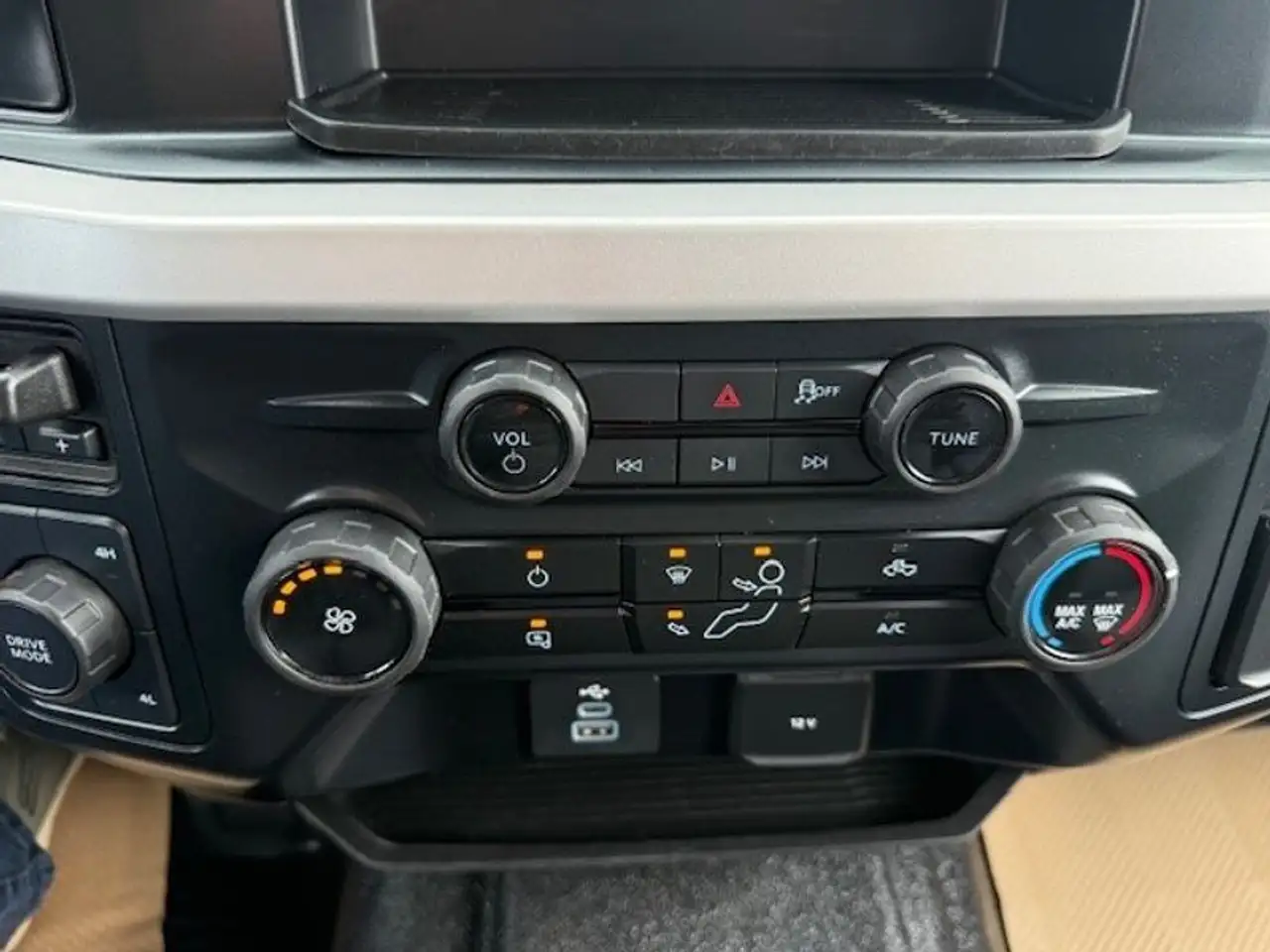 Ford F 350 снимка Ford F 350