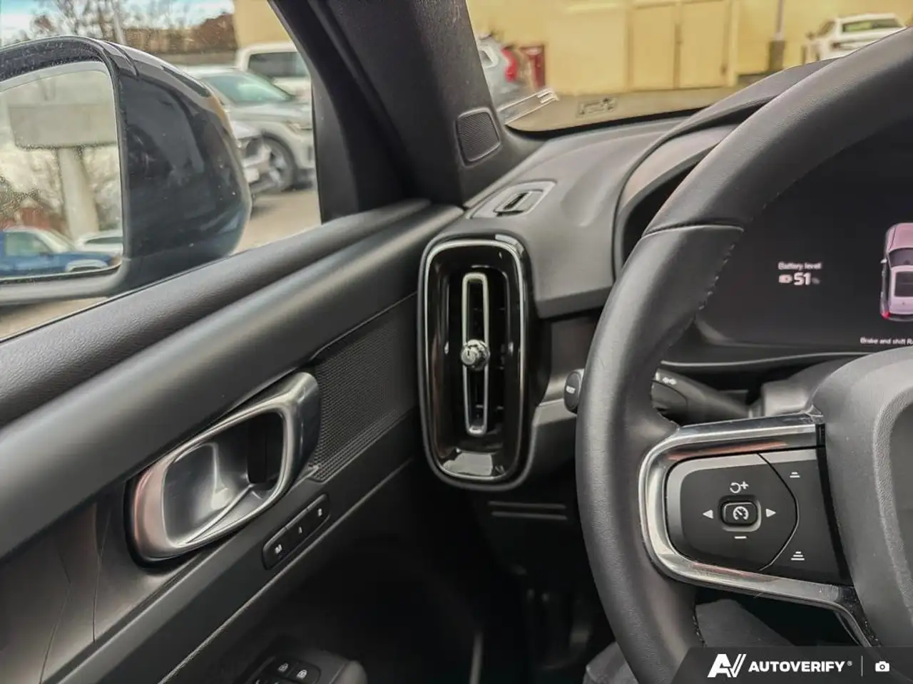 Volvo XC40 снимка Volvo XC40