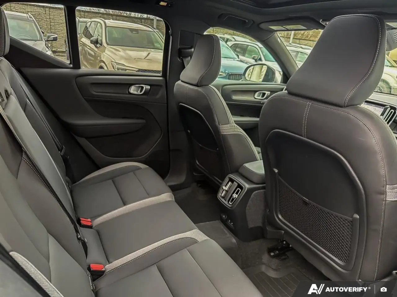 Volvo XC40 снимка Volvo XC40