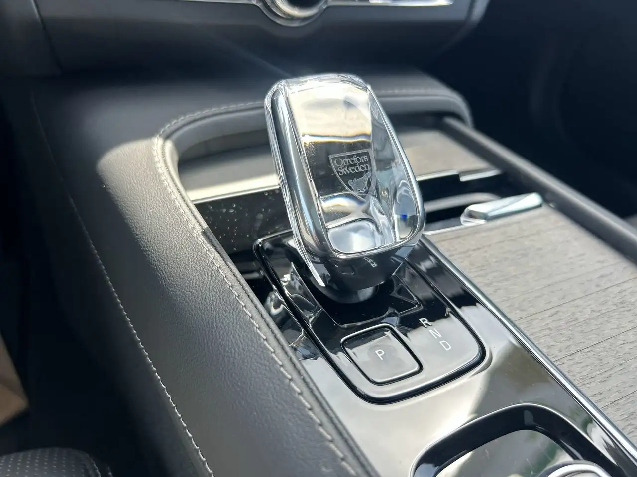 Volvo V90 Cross Country снимка Volvo V90 Cross Country