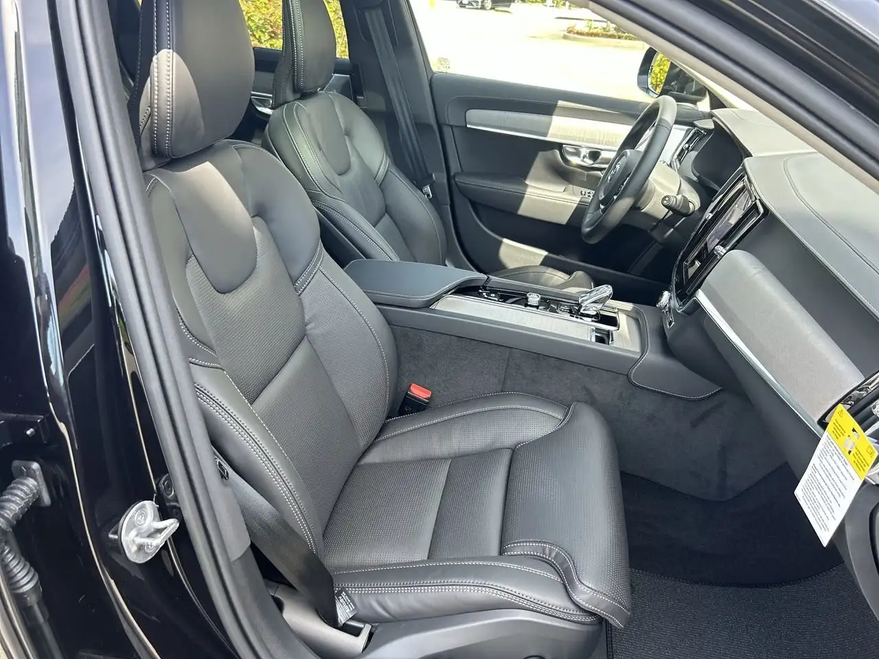 Volvo V90 Cross Country снимка Volvo V90 Cross Country