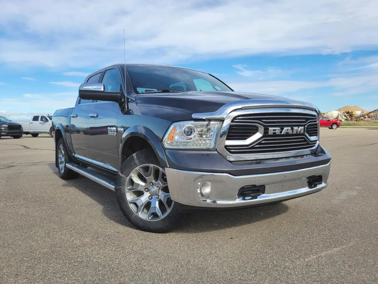 RAM 1500 снимка RAM 1500