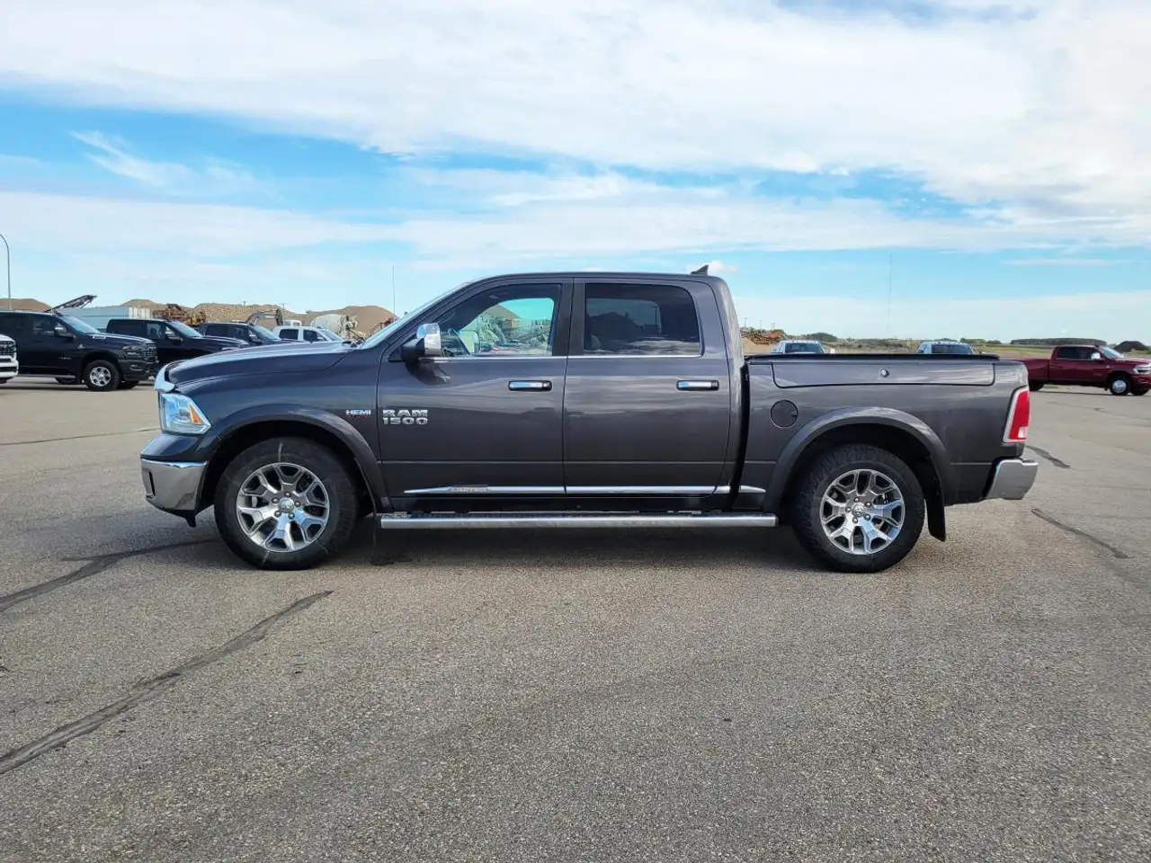 RAM 1500 снимка RAM 1500