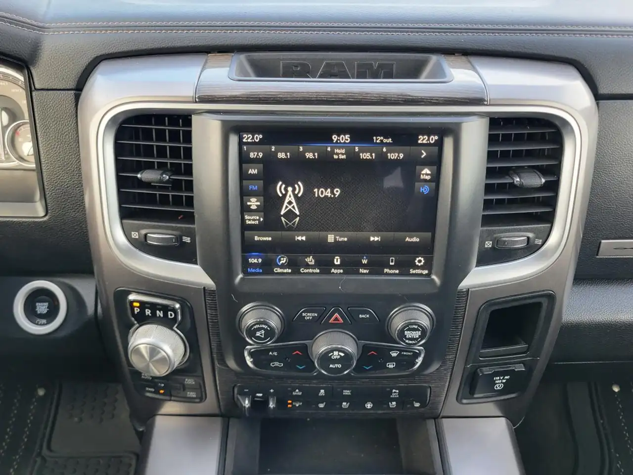 RAM 1500 снимка RAM 1500