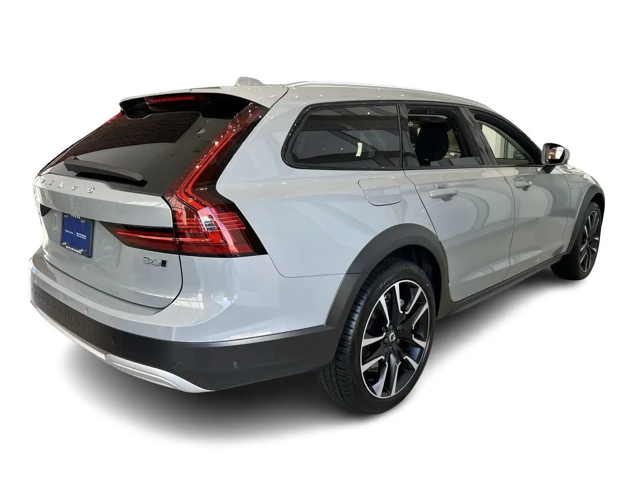 Volvo V90 Cross Country снимка Volvo V90 Cross Country