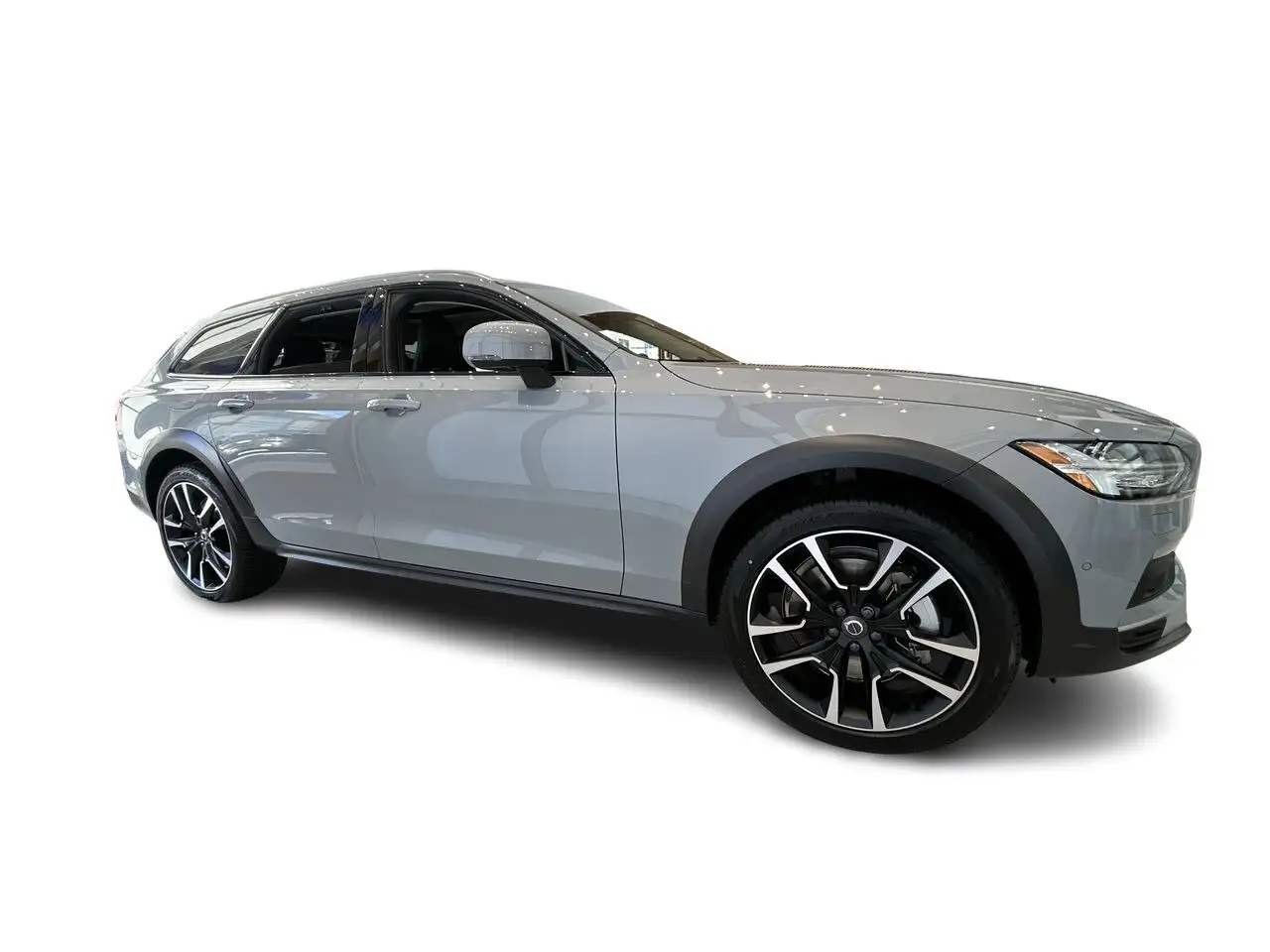 Volvo V90 Cross Country снимка Volvo V90 Cross Country