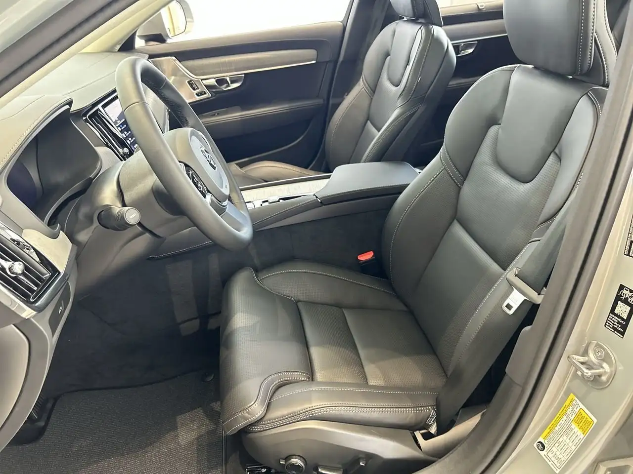 Volvo V90 Cross Country снимка Volvo V90 Cross Country
