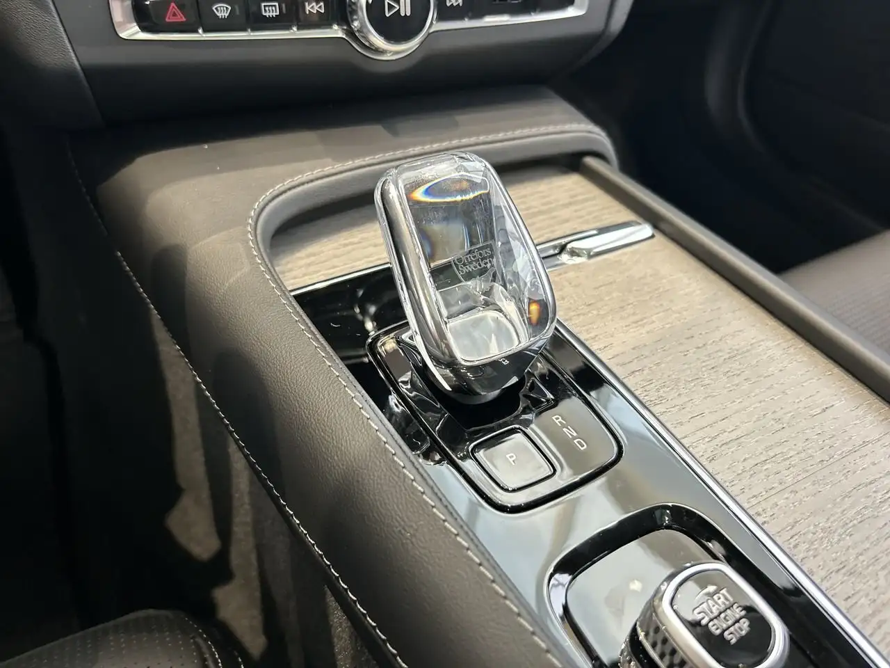 Volvo V90 Cross Country снимка Volvo V90 Cross Country