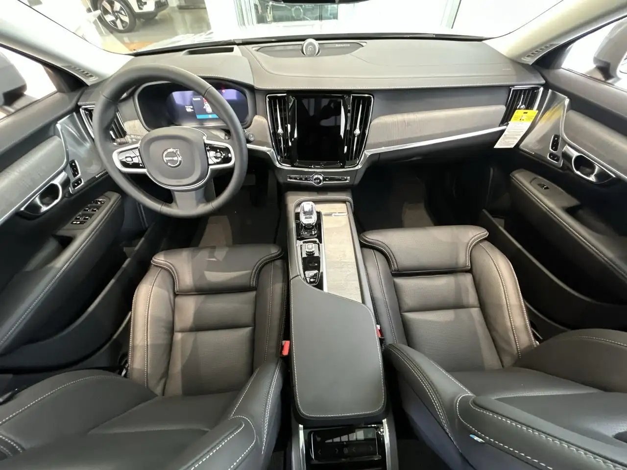 Volvo V90 Cross Country снимка Volvo V90 Cross Country