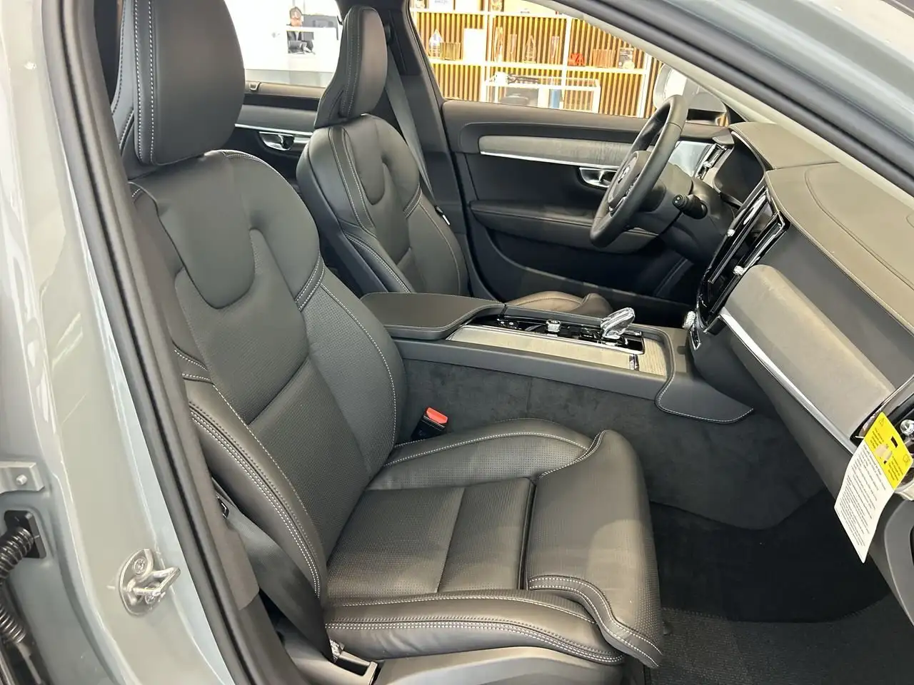 Volvo V90 Cross Country снимка Volvo V90 Cross Country