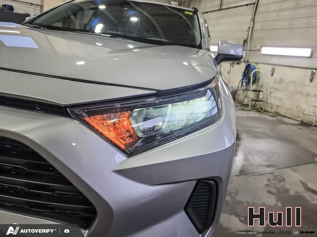Toyota RAV 4 снимка Toyota RAV 4