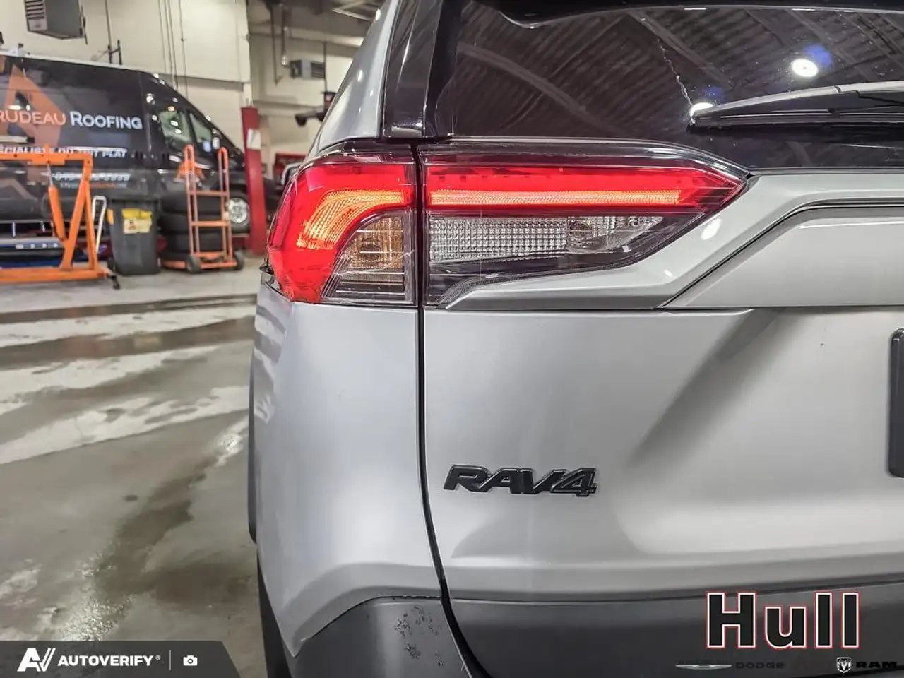 Toyota RAV 4 снимка Toyota RAV 4