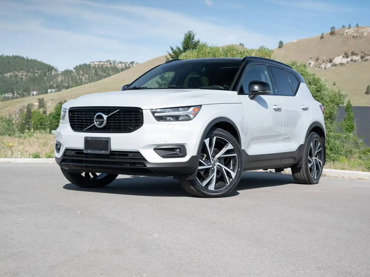 Volvo XC40 photo Volvo XC40