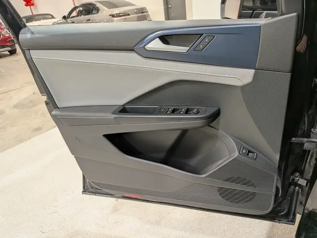 Volkswagen Taos снимка Volkswagen Taos