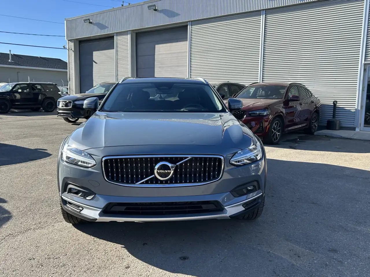 Volvo V90 Cross Country снимка Volvo V90 Cross Country