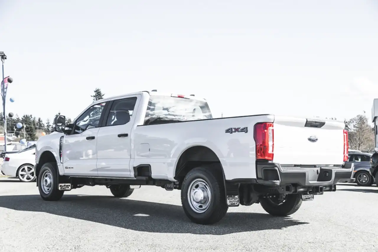 Ford F 350 снимка Ford F 350