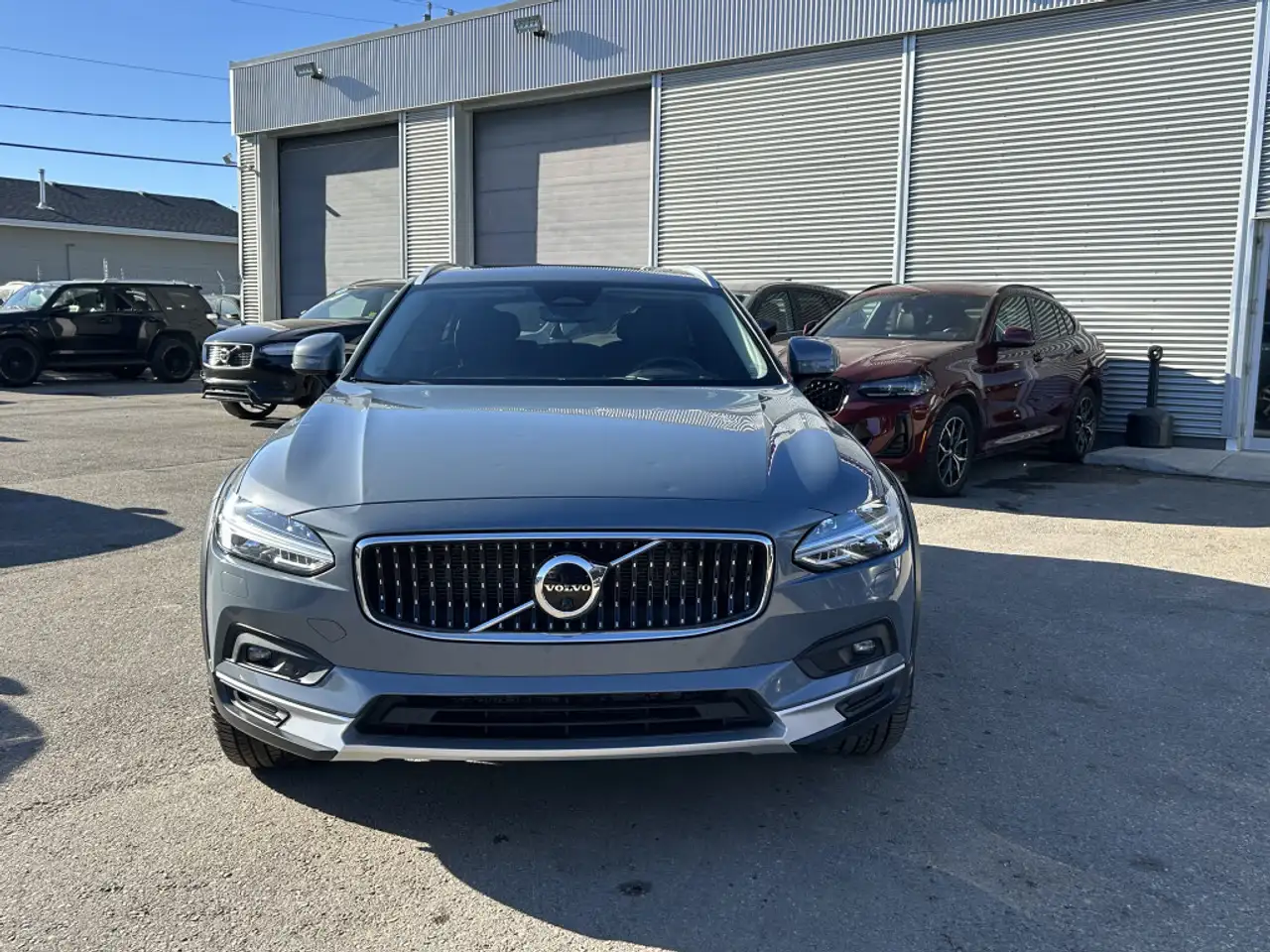 Volvo V90 Cross Country снимка Volvo V90 Cross Country