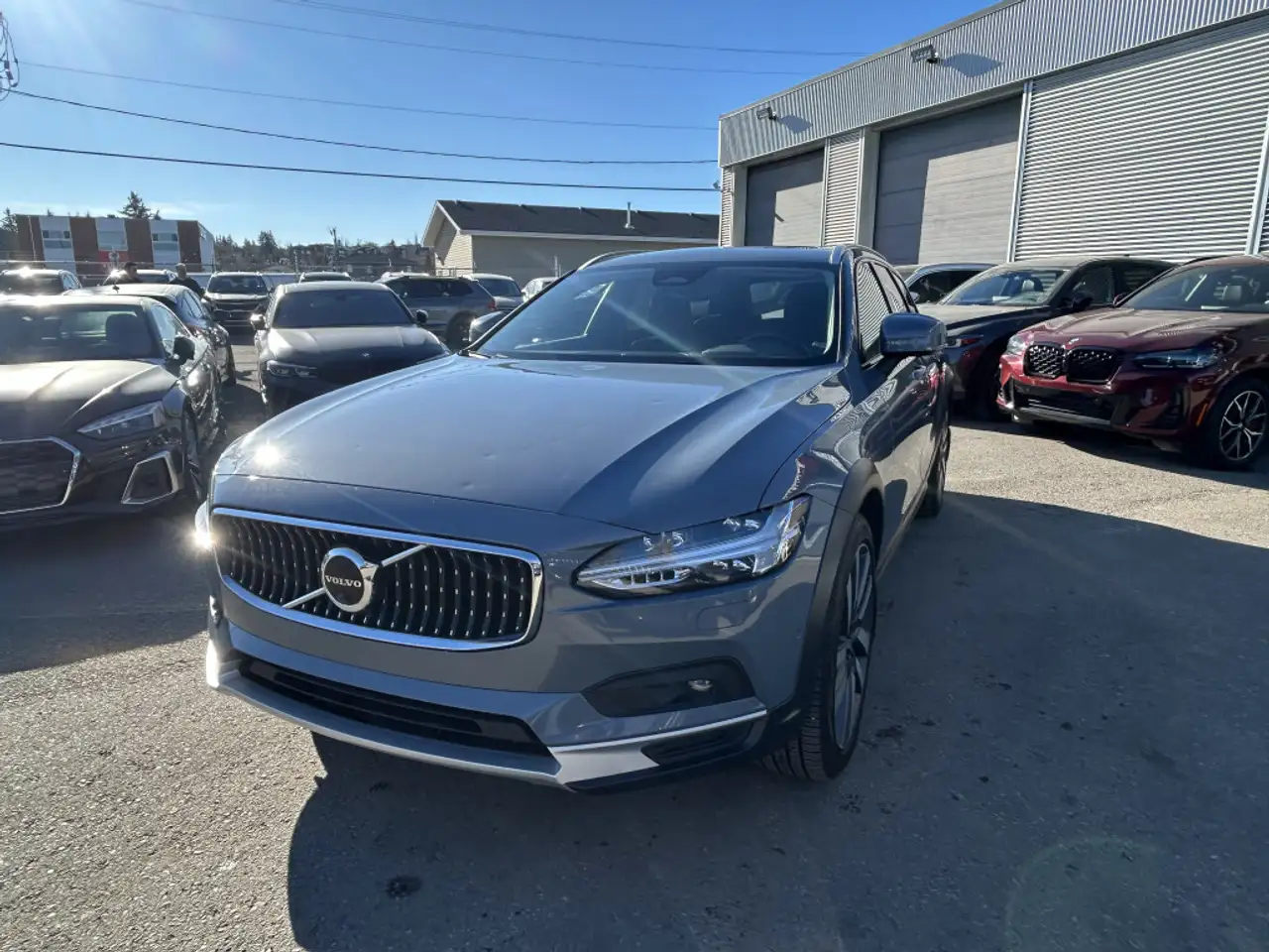 Volvo V90 Cross Country снимка Volvo V90 Cross Country