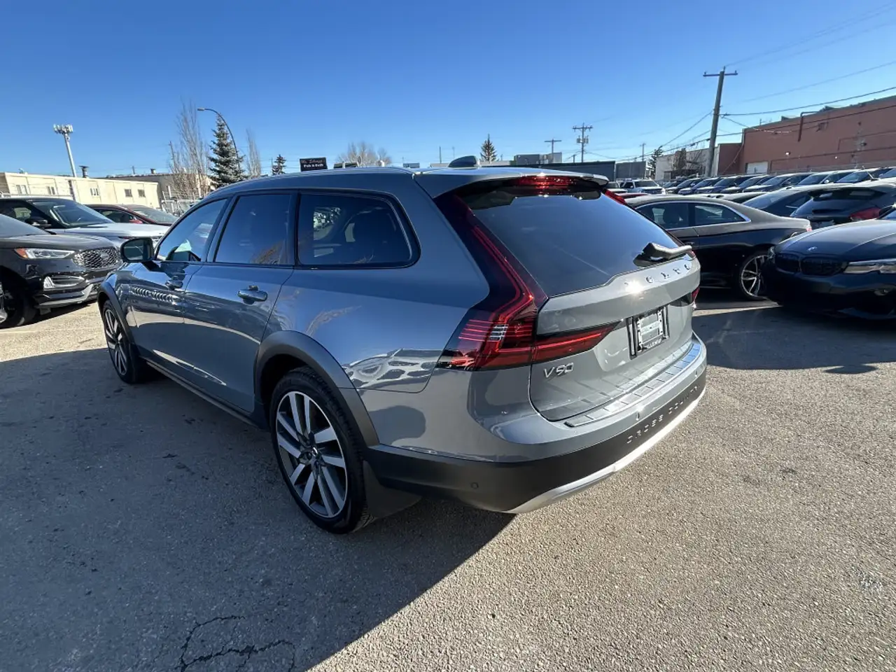 Volvo V90 Cross Country снимка Volvo V90 Cross Country