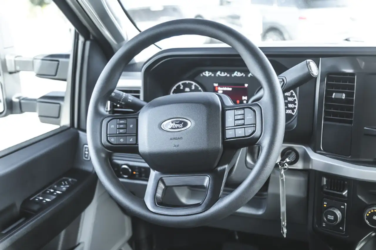 Ford F 350 снимка Ford F 350