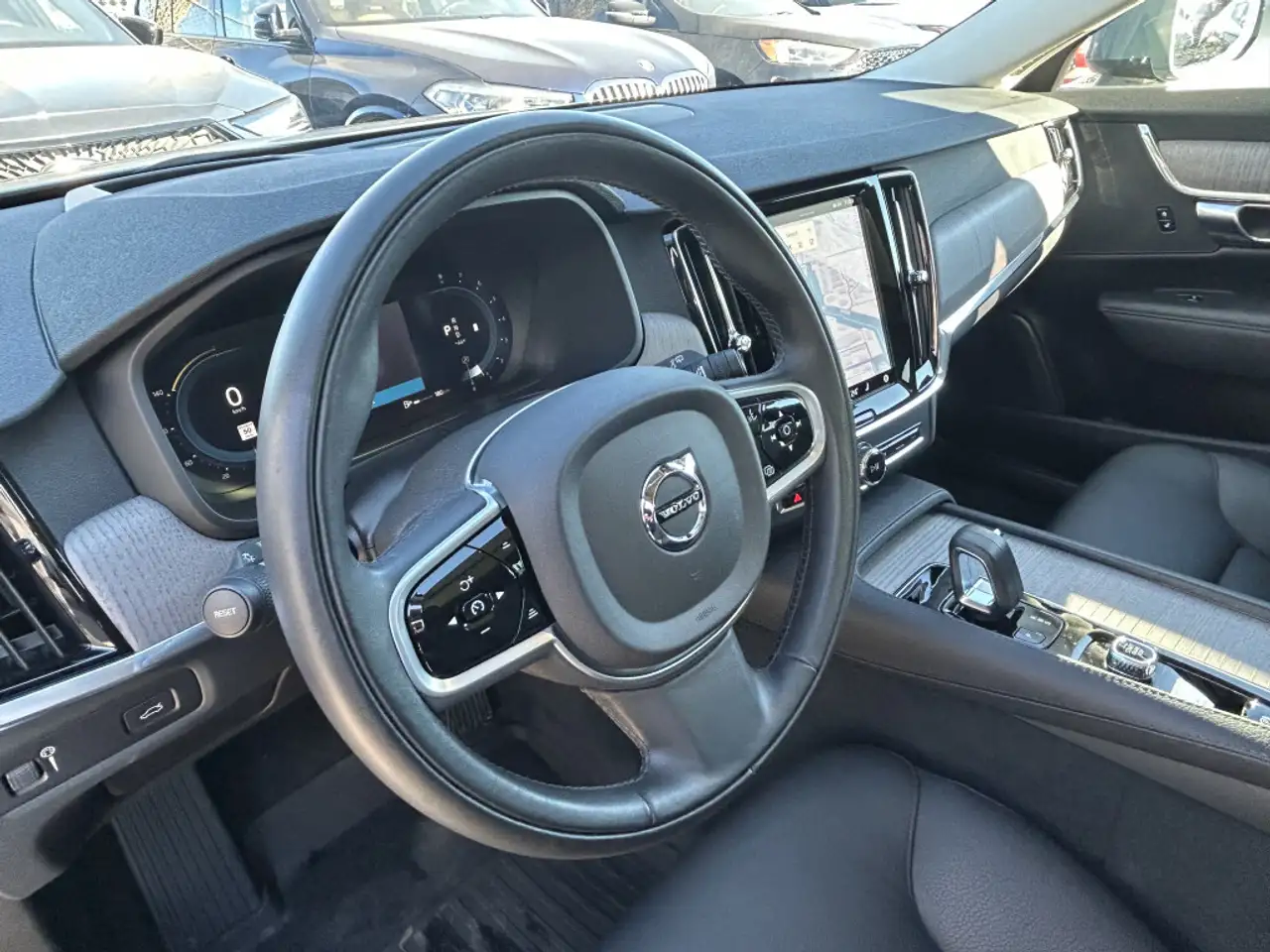 Volvo V90 Cross Country снимка Volvo V90 Cross Country