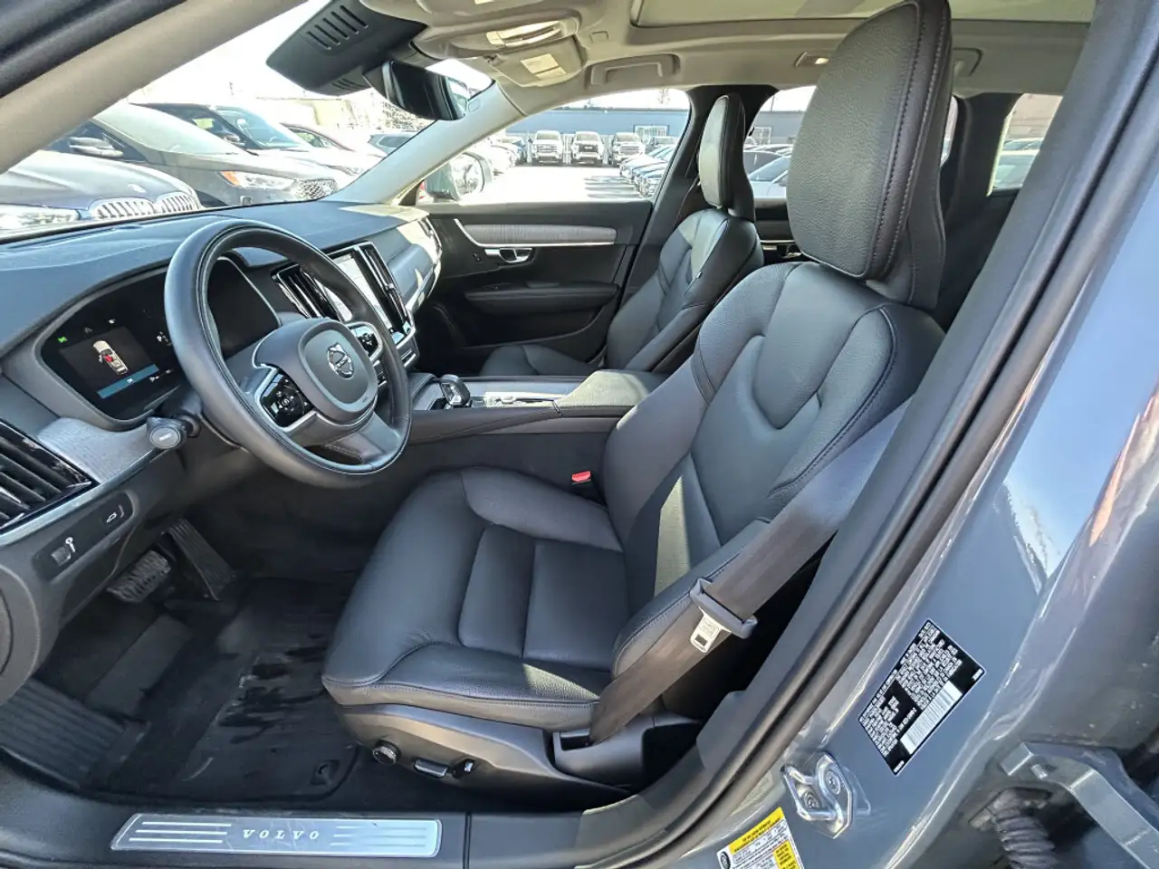 Volvo V90 Cross Country снимка Volvo V90 Cross Country