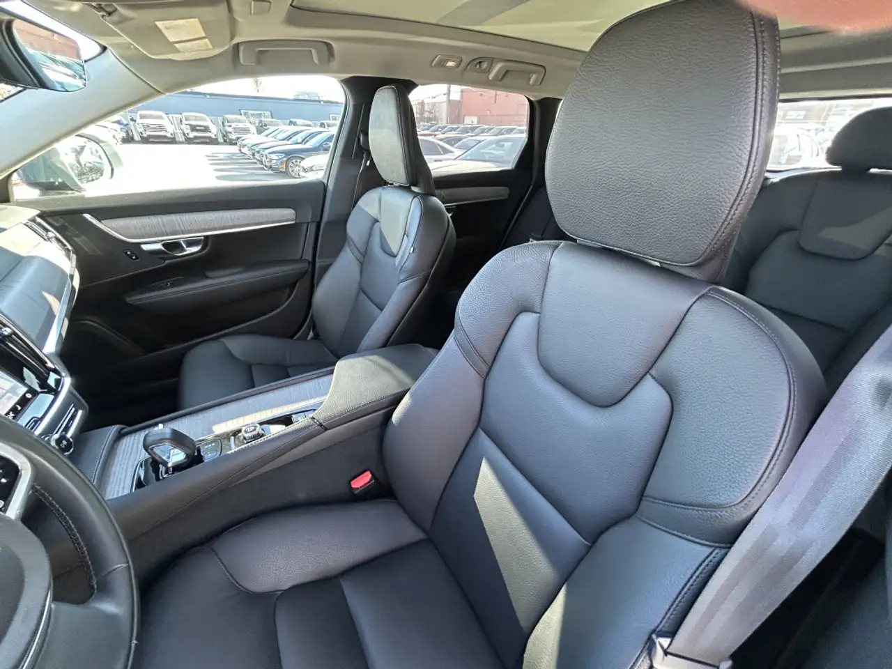 Volvo V90 Cross Country снимка Volvo V90 Cross Country
