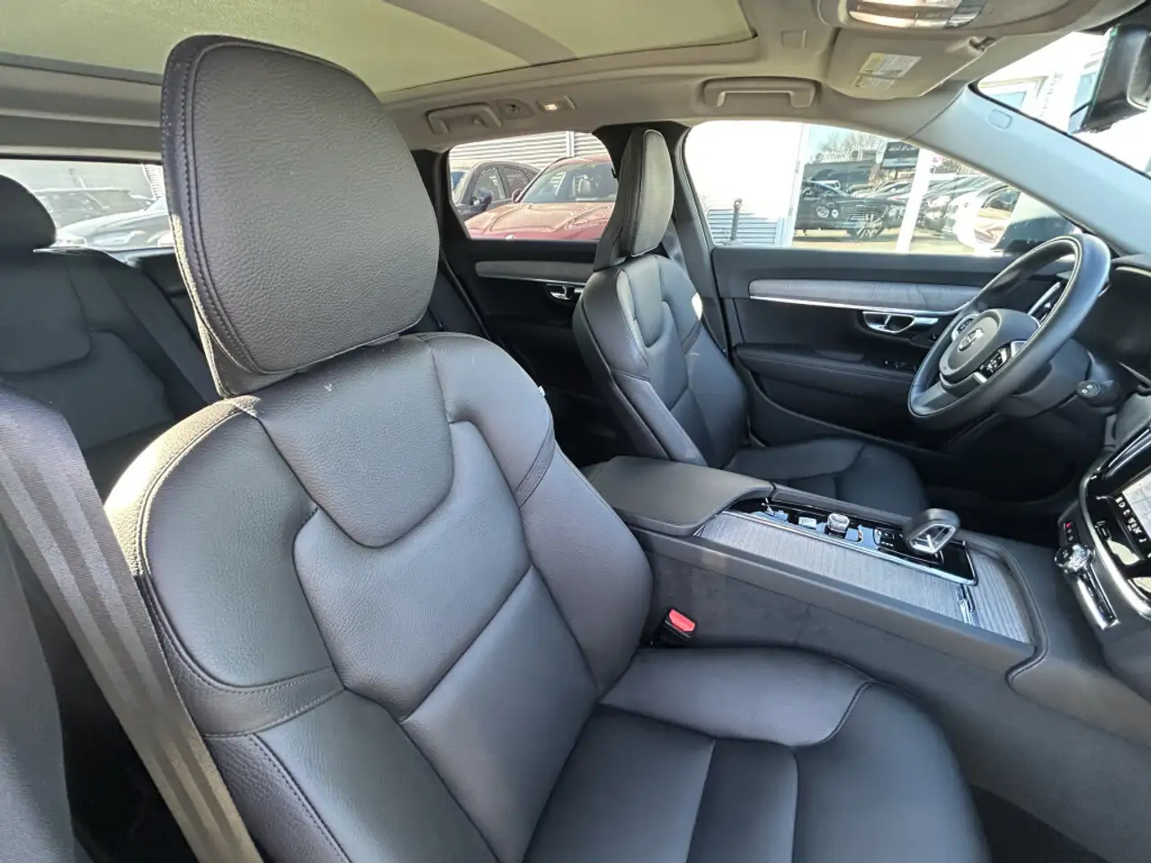 Volvo V90 Cross Country снимка Volvo V90 Cross Country